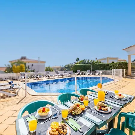 Villa In Albufeira With Heated Pool * 알부페이라
