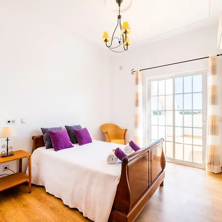فيلة Villa In Albufeira With Heated Pool البوفيرا