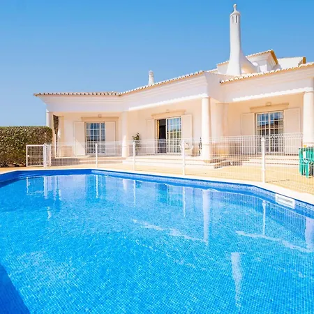 Villa In Albufeira With Heated Pool Villa